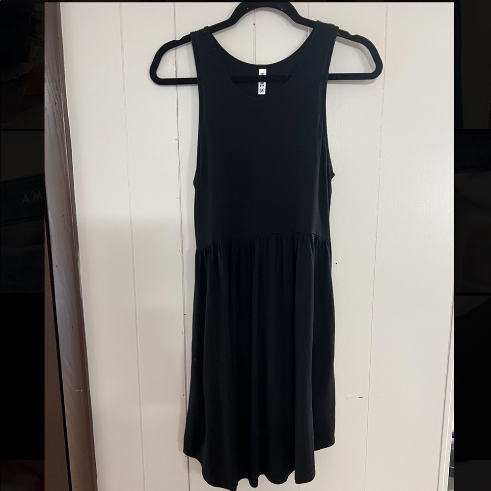 Medium Himone basic black babydoll dress with pockets